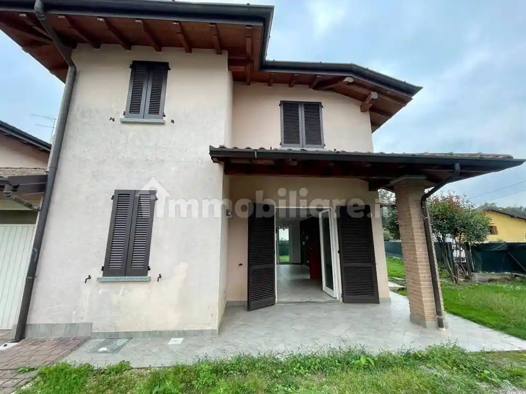 Villa unifamiliare via Varese, Cimbro, Vergiate - foto 2