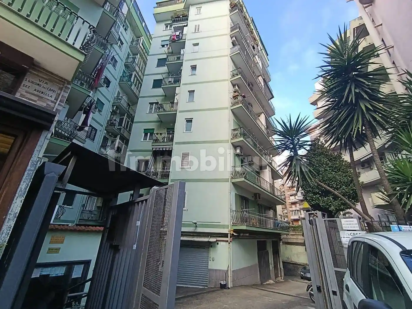 Trilocale buono stato, ottavo piano, Rione Alto, Napoli - foto 2