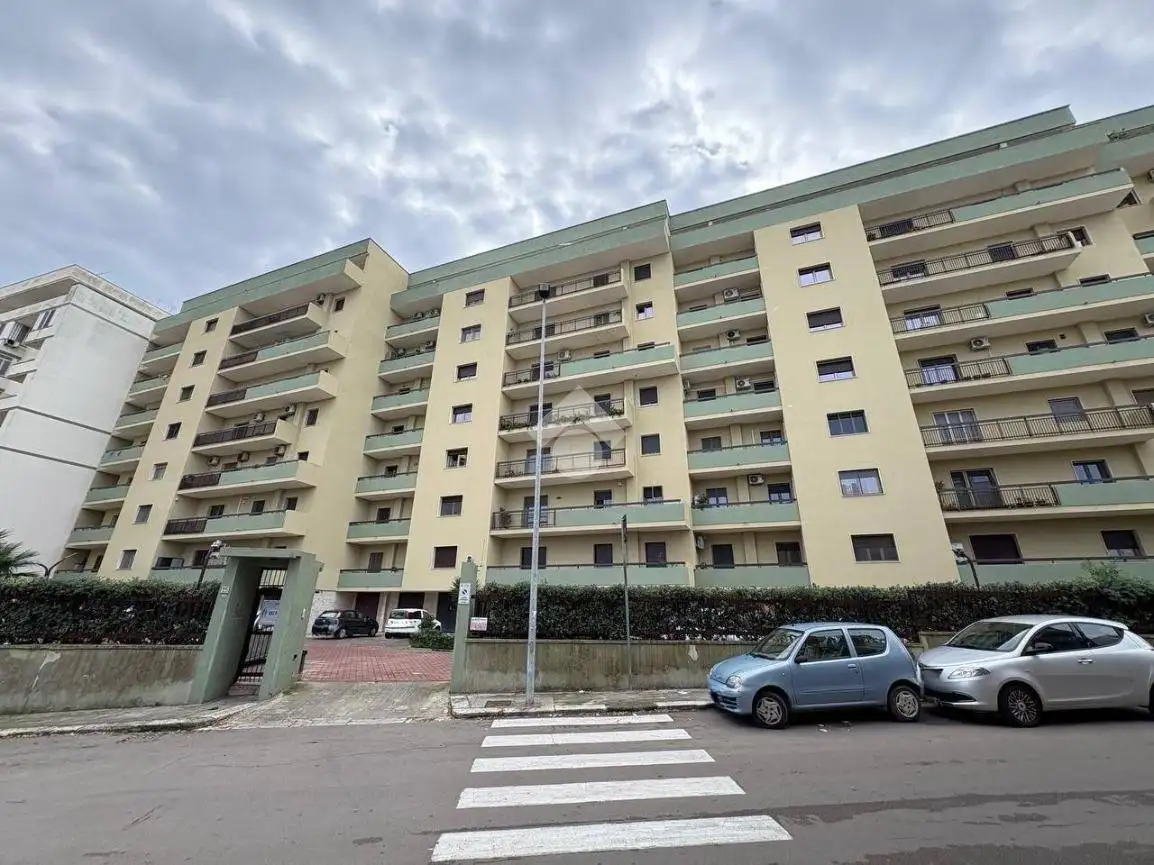 Appartamento in affitto a Brindisi