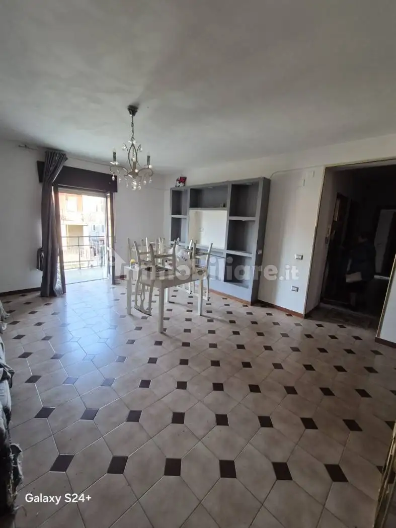 Appartamento in affitto a Sperone