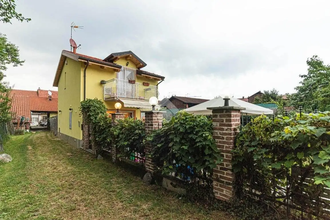 Casa indipendente in vendita a Mathi