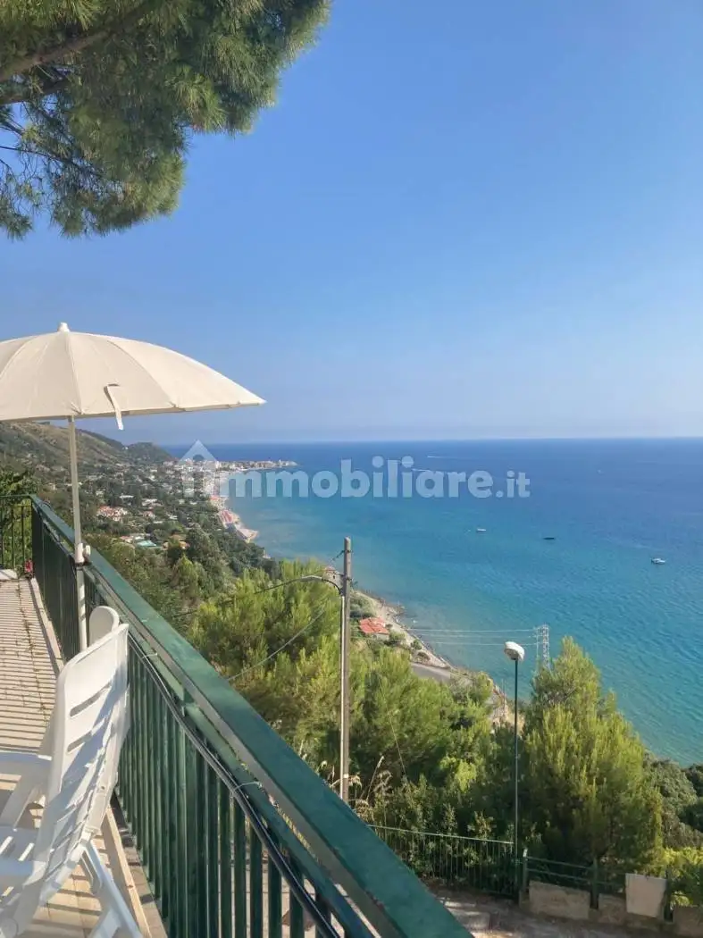 Appartamento in affitto a San Mauro Cilento
