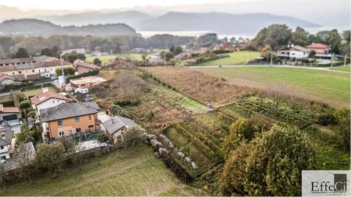 Villa in vendita a Ispra