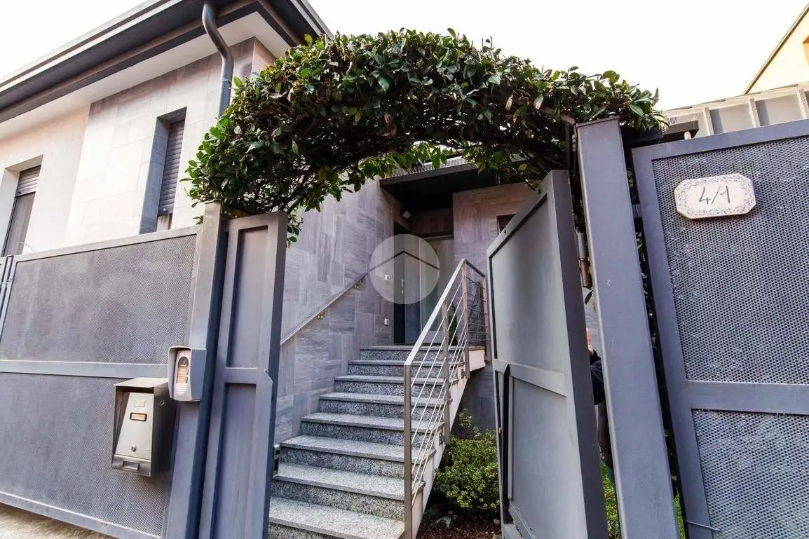 Villa in vendita a Settimo Milanese