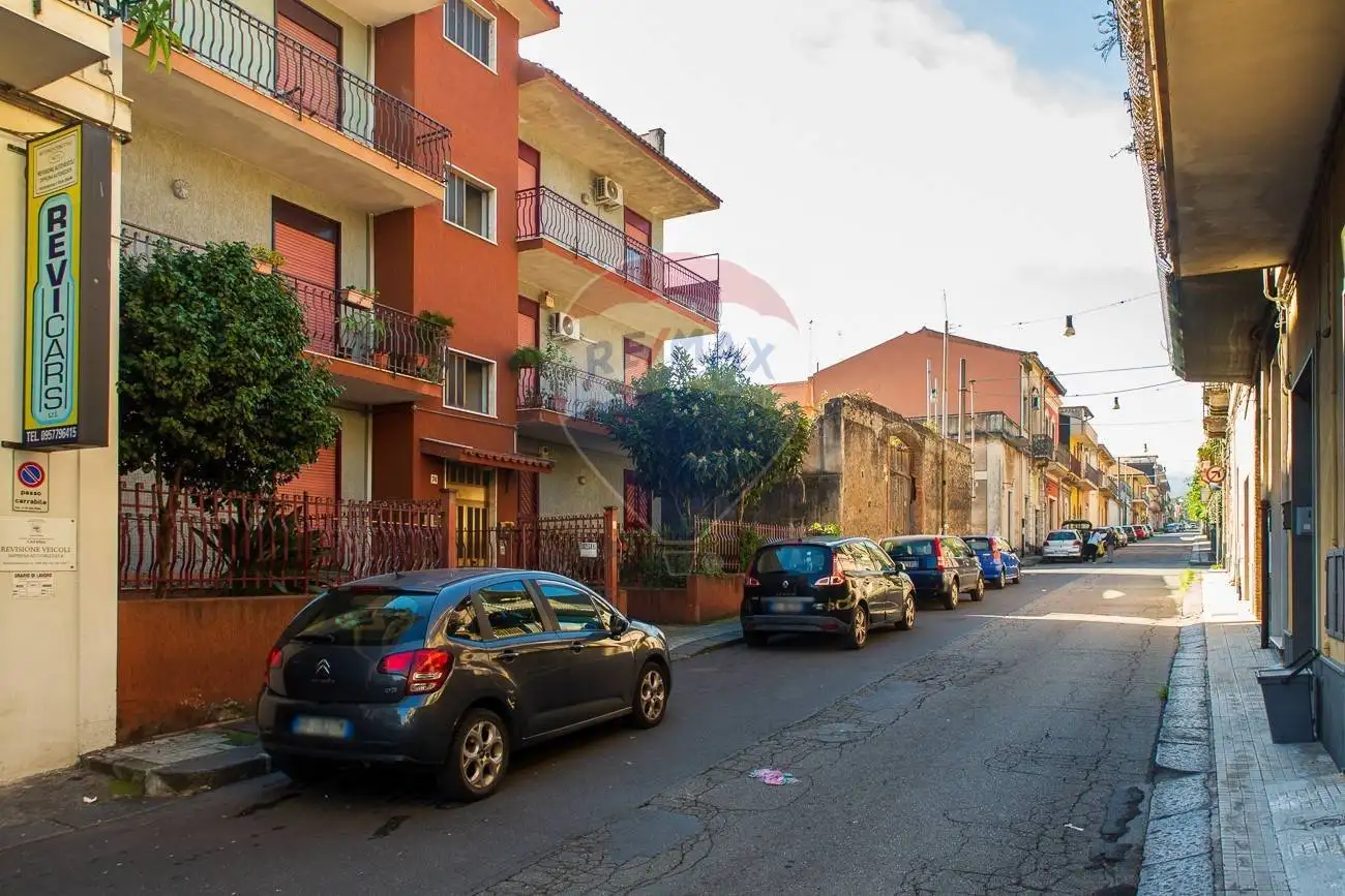 Appartamento in affitto a Riposto