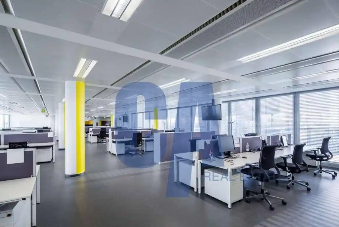 Palazzo - Edificio in Affitto - foto 2