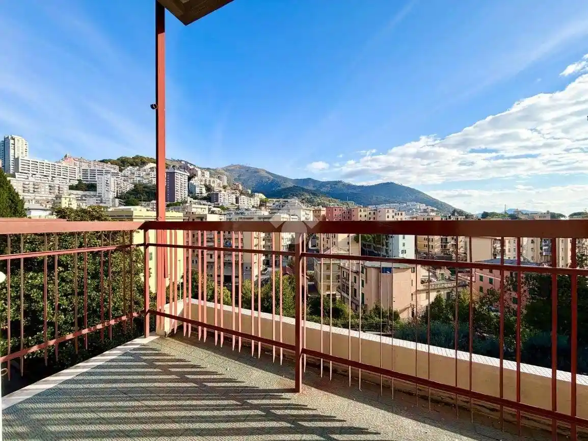 Appartamento in vendita a Genova