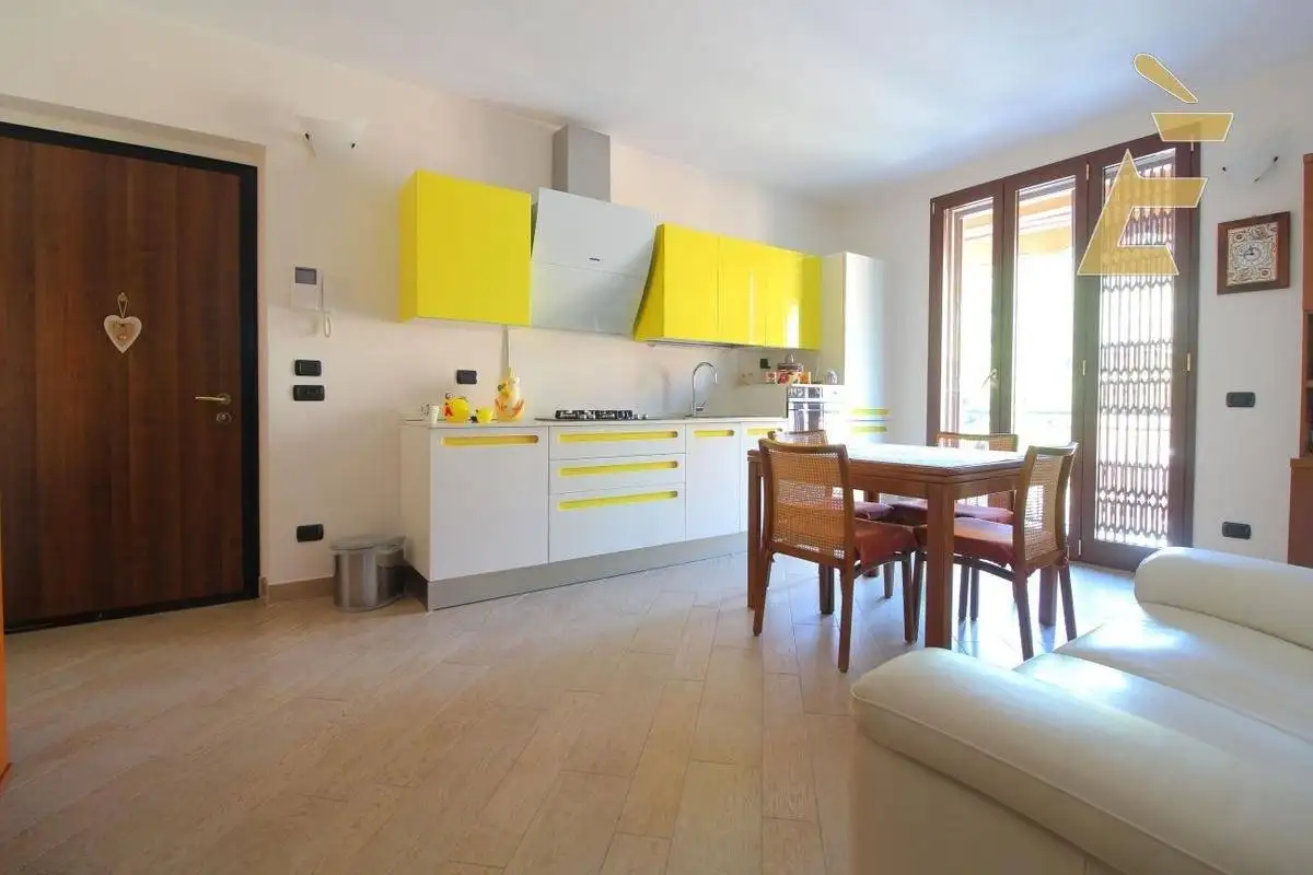 Appartamento in vendita a Pavia