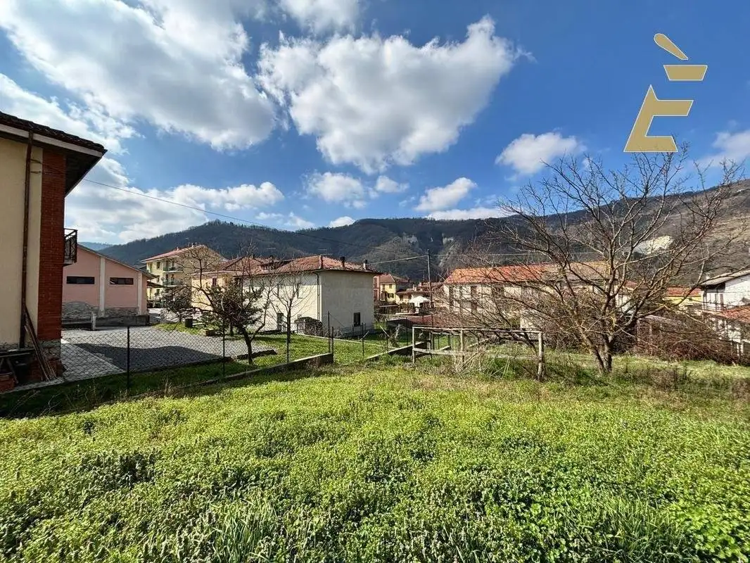 Villa in vendita a Monesiglio