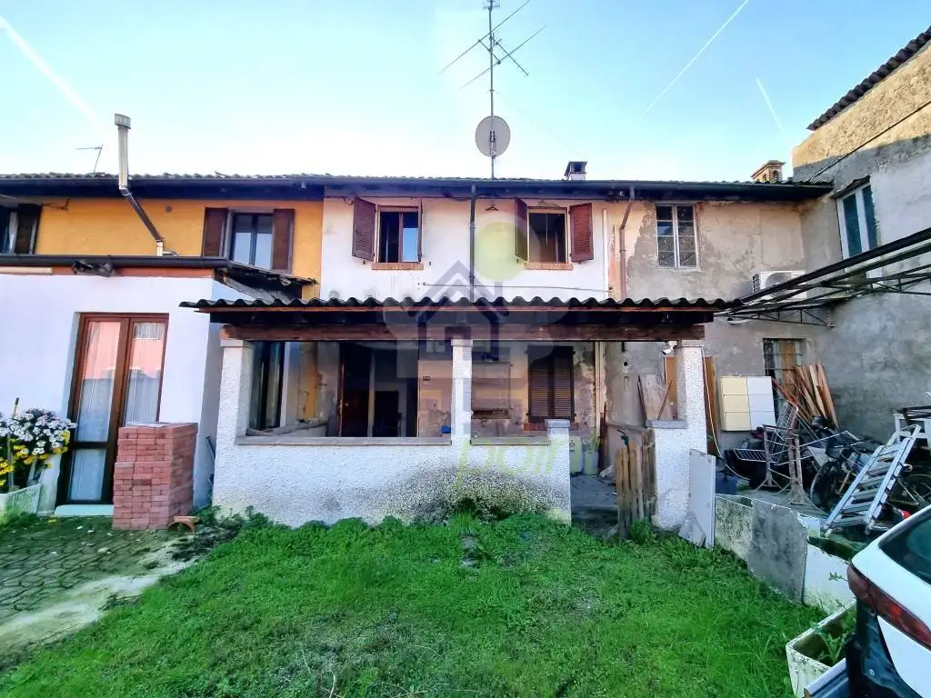 Casa indipendente in vendita a Brembio