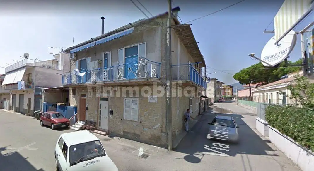Appartamento in asta a Montecorvino Rovella