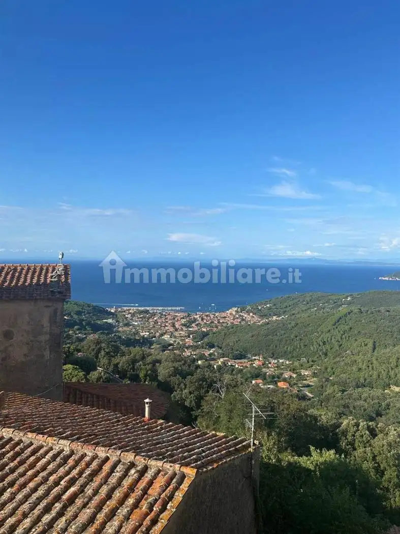 Appartamento in vendita a Marciana