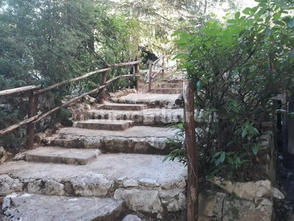 Quadrilocale 40 m², Altipiani Di Arcinazzo, Arcinazzo Romano - foto 2