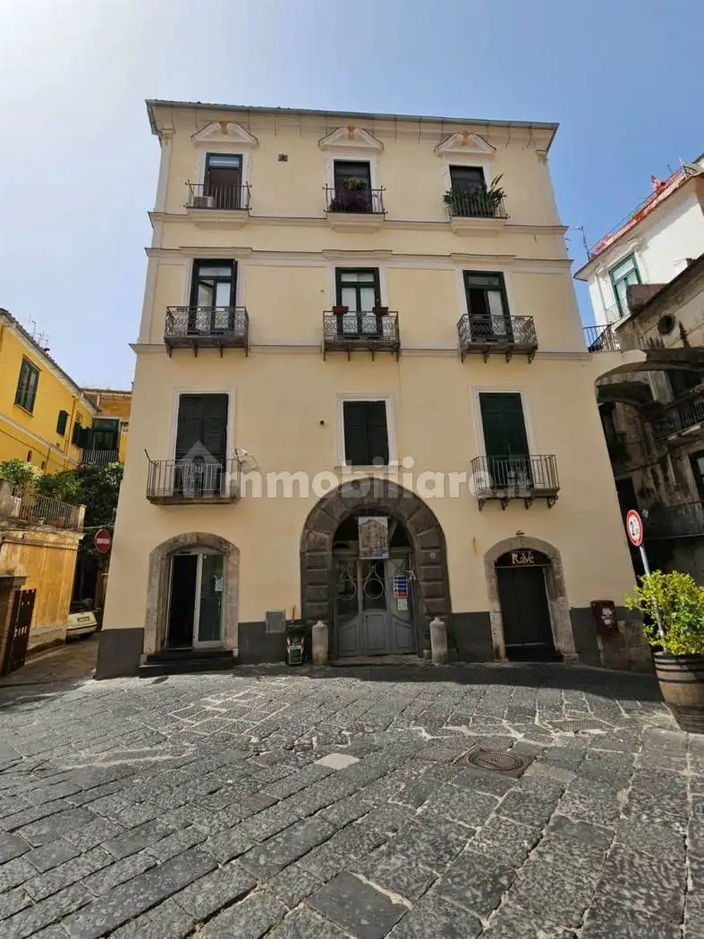 Appartamento in vendita a Salerno