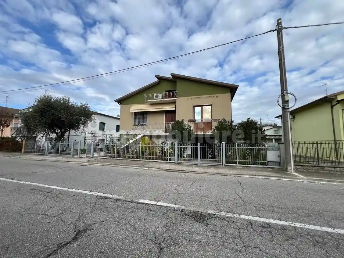 Terratetto unifamiliare via Marconi 29, Castelbelforte - foto 2