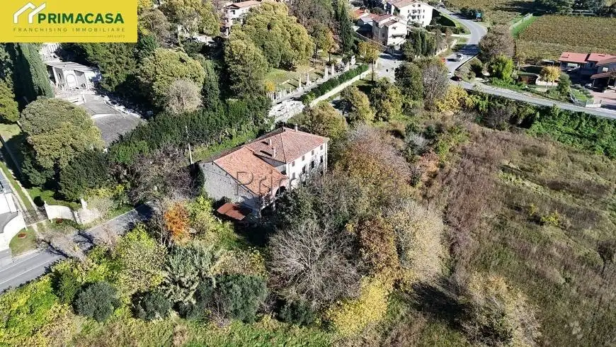 Rustico - Casale in vendita a Lavagno