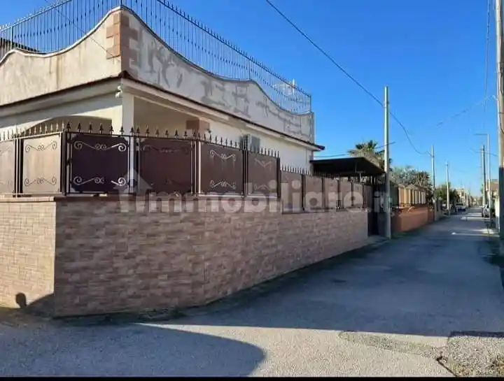 Villa in vendita a Castel Volturno