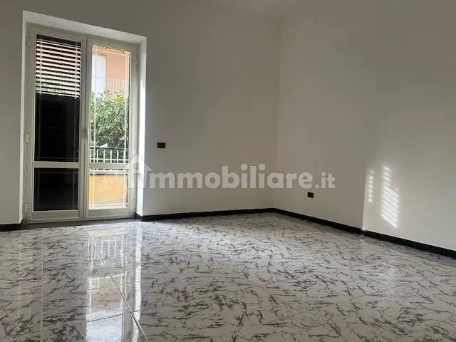 Trilocale ottimo stato, piano rialzato, Carinaro - foto 2