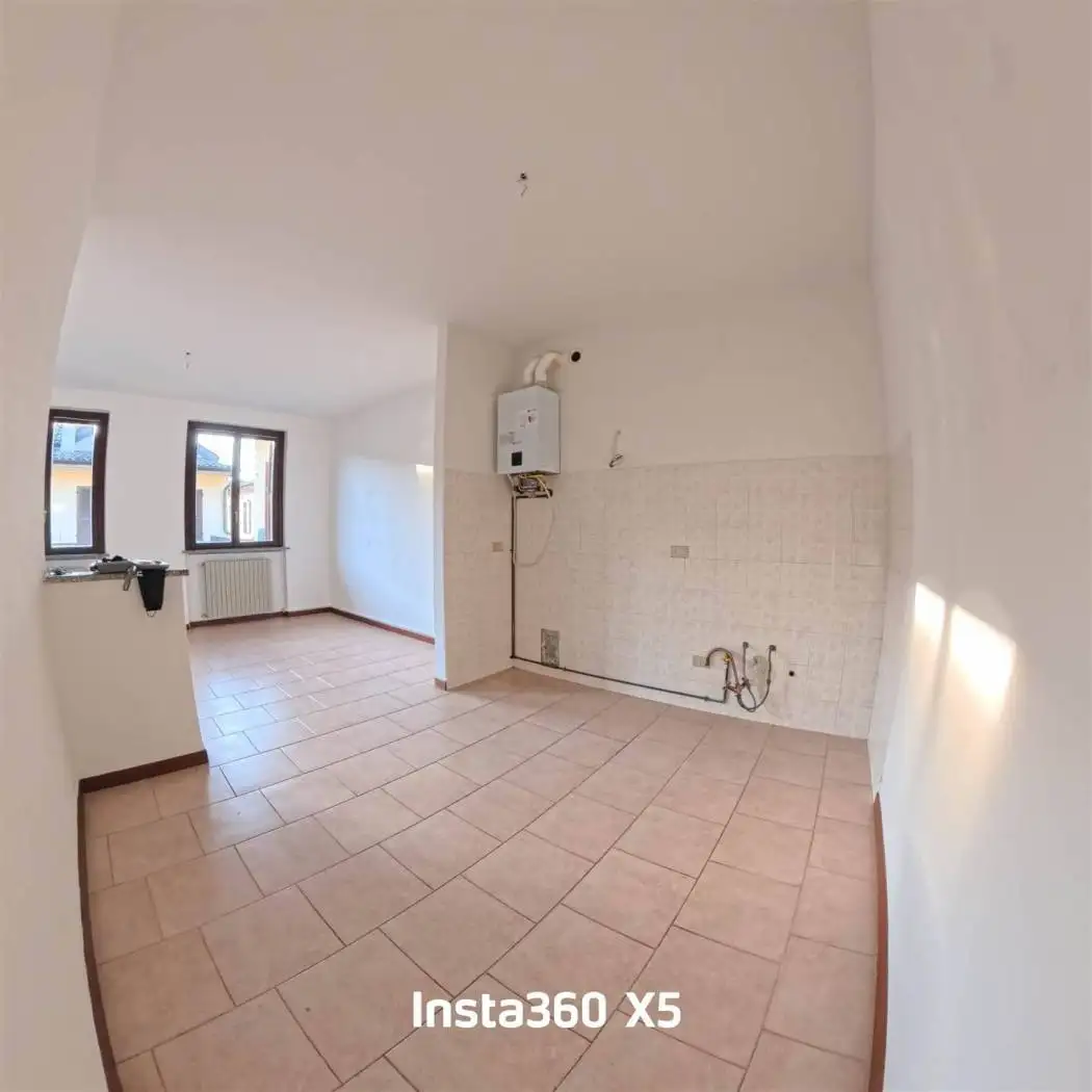 Trilocale ottimo stato, primo piano, Centro, Casalpusterlengo - foto 3