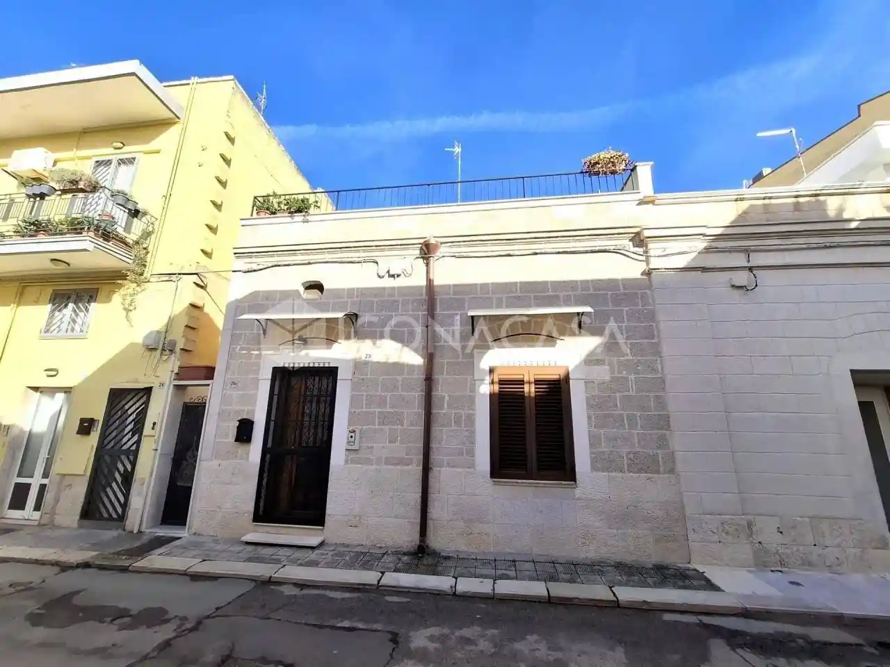 Terratetto unifamiliare 110 m², buono stato, Adelfia - foto 2