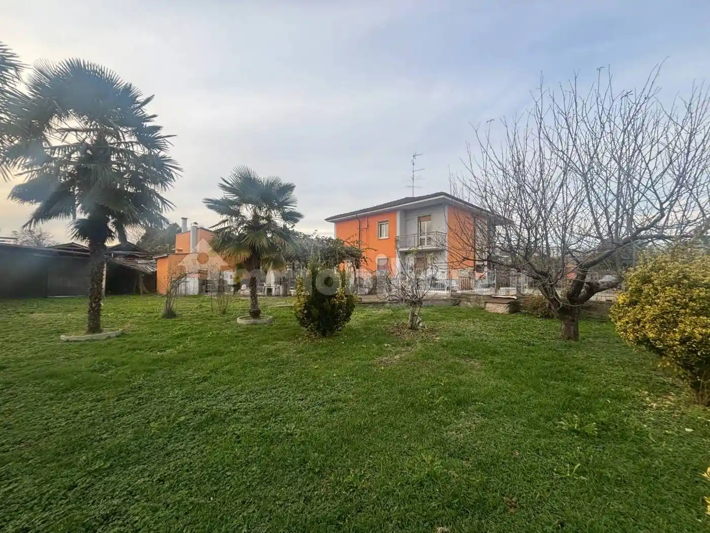 Villa bifamiliare, buono stato, 346 m², Cameri - foto 3