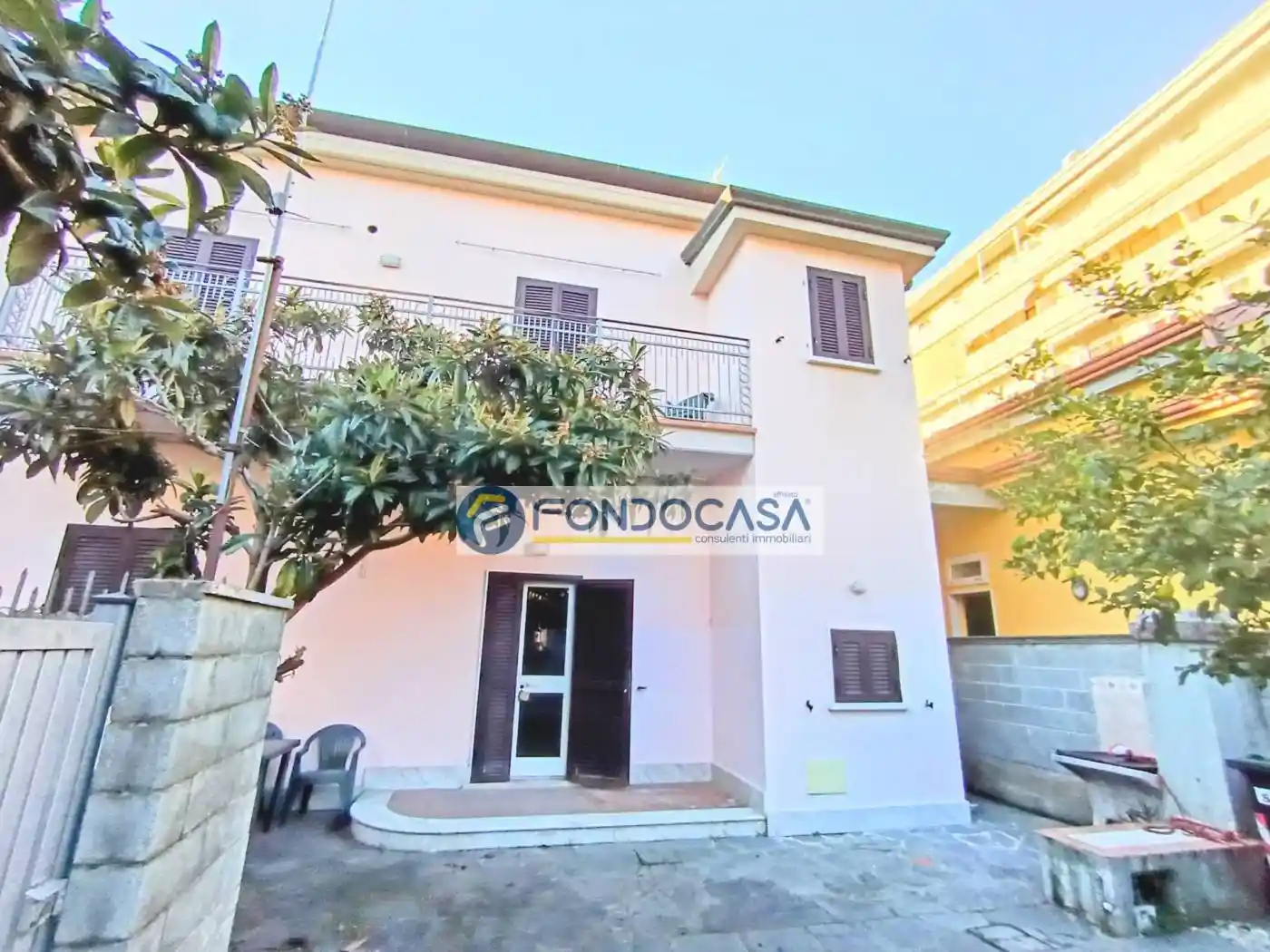 Casa indipendente in vendita a Carrara