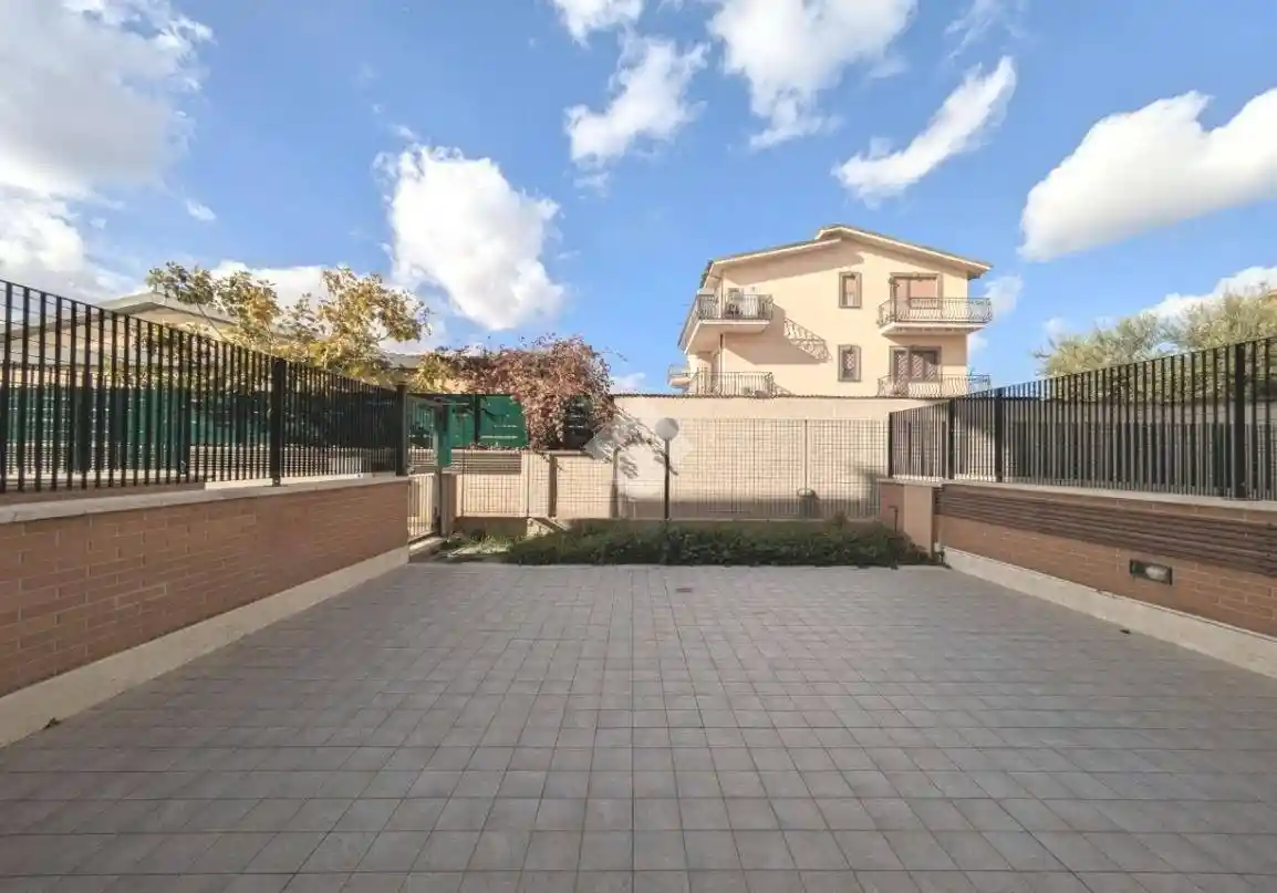 Bilocale via Roberto Paribeni 33, Anagnina, Roma - foto 3