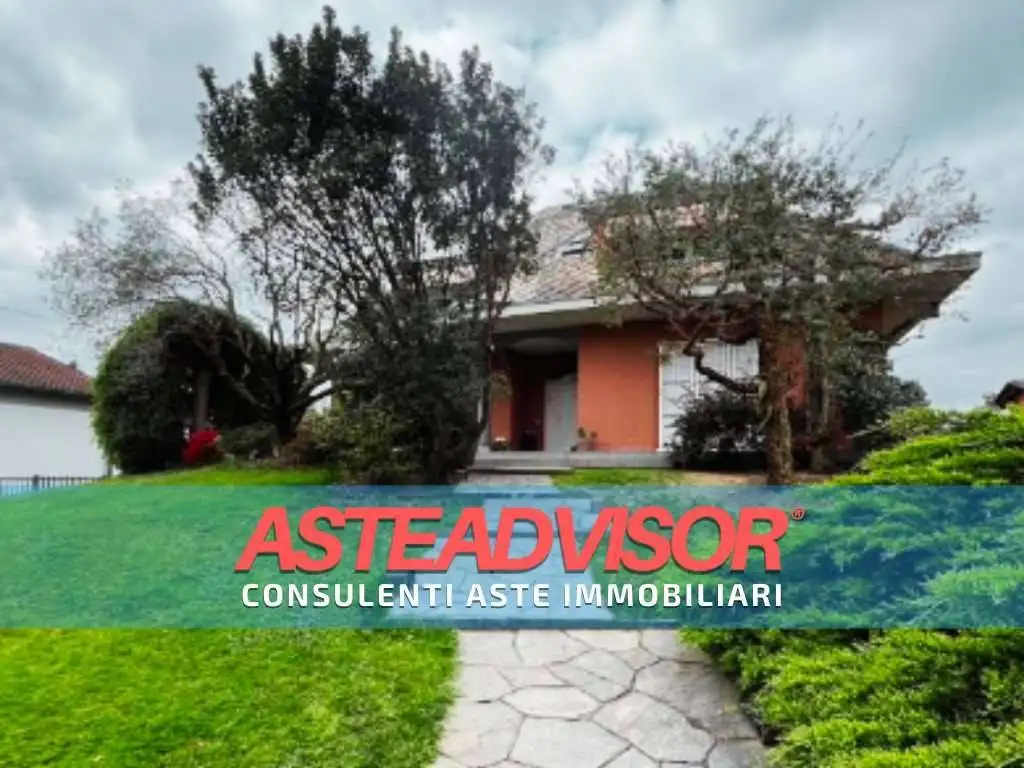 Appartamento in asta a Bregnano