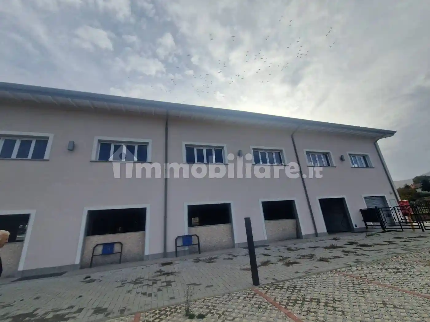 Palazzo - Edificio viale Oxford, Torre Angela, Roma - foto 2