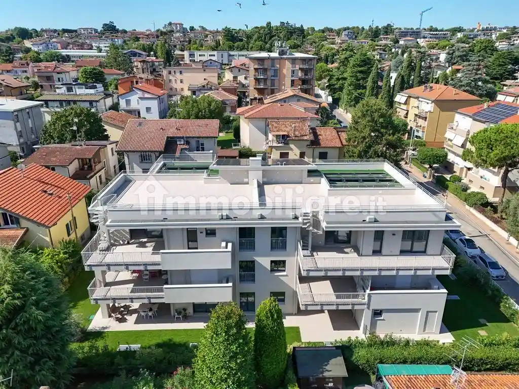 Attico - Mansarda in vendita a Desenzano del Garda