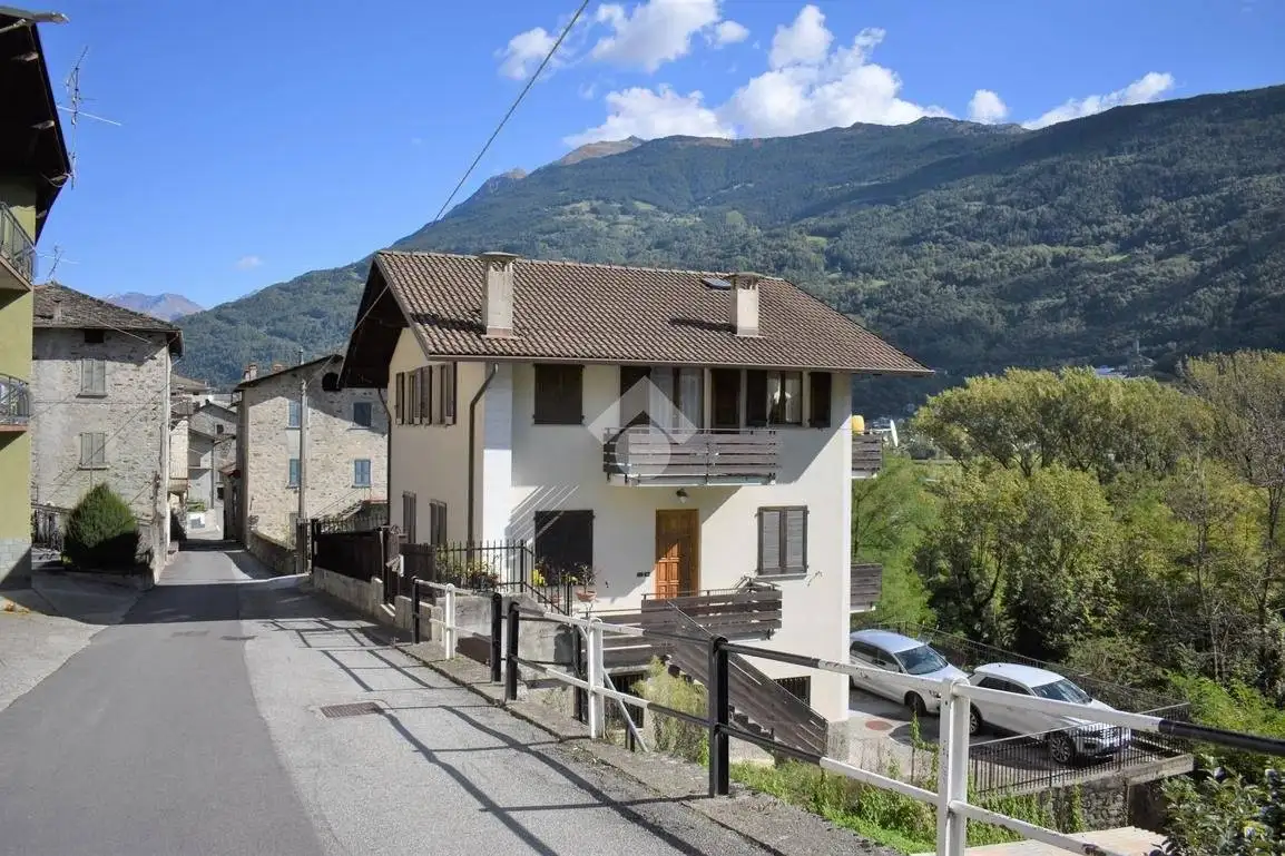 Casa indipendente in vendita a Vervio