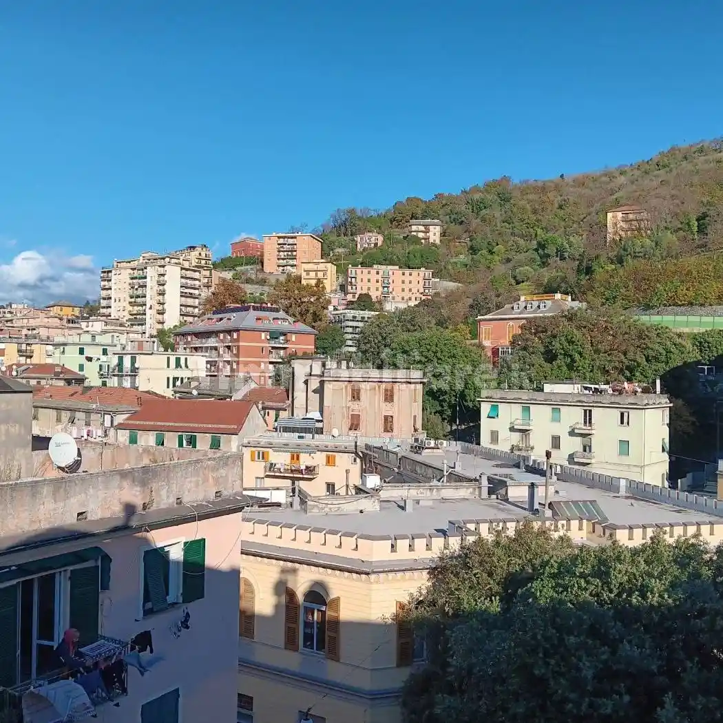Appartamento in vendita a Genova