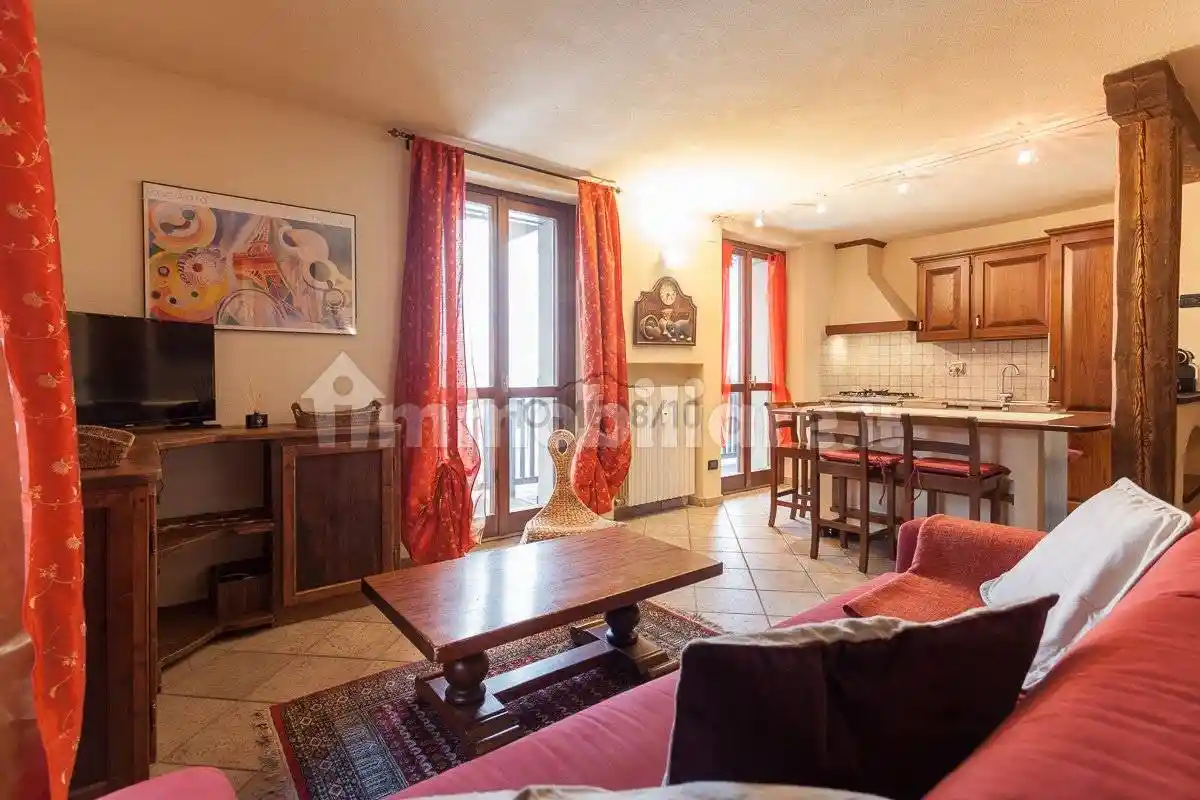 Appartamento in affitto a Courmayeur