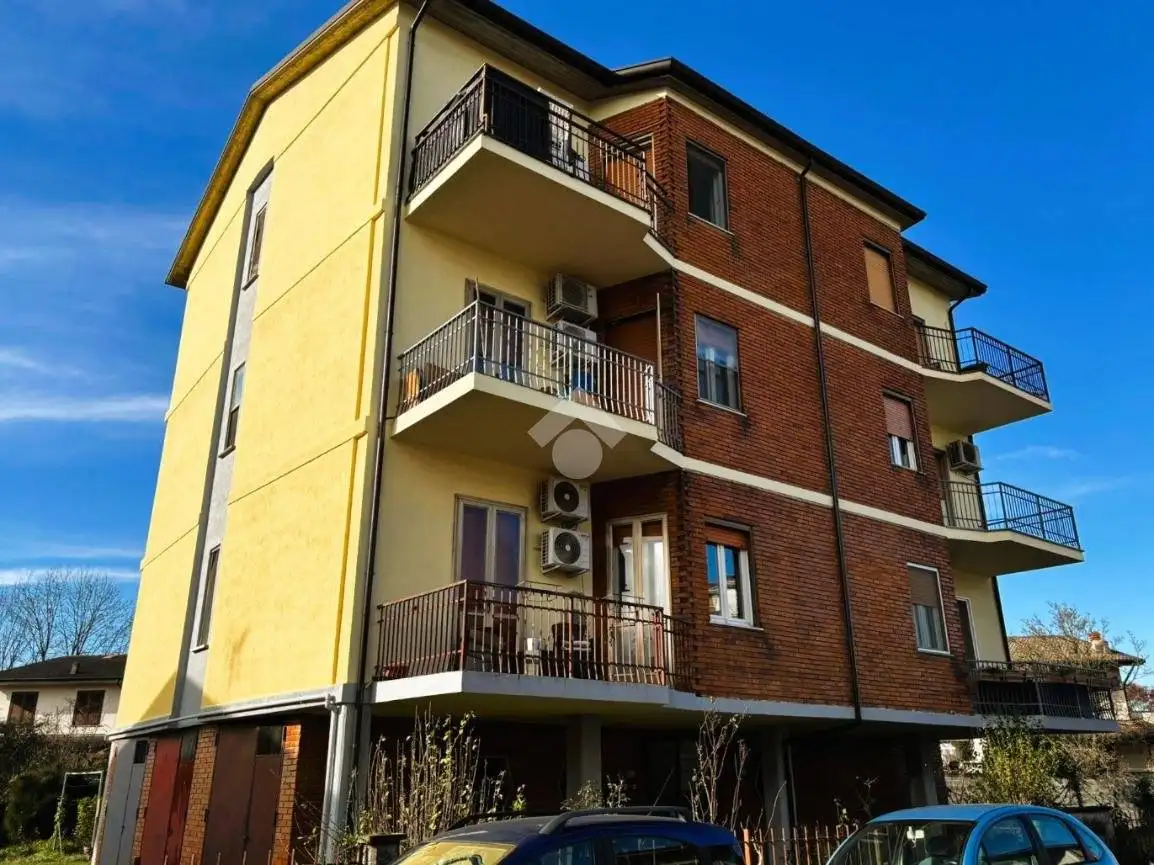 Trilocale via Alcide de Gasperi 17, Centro, Belgioioso - foto 2