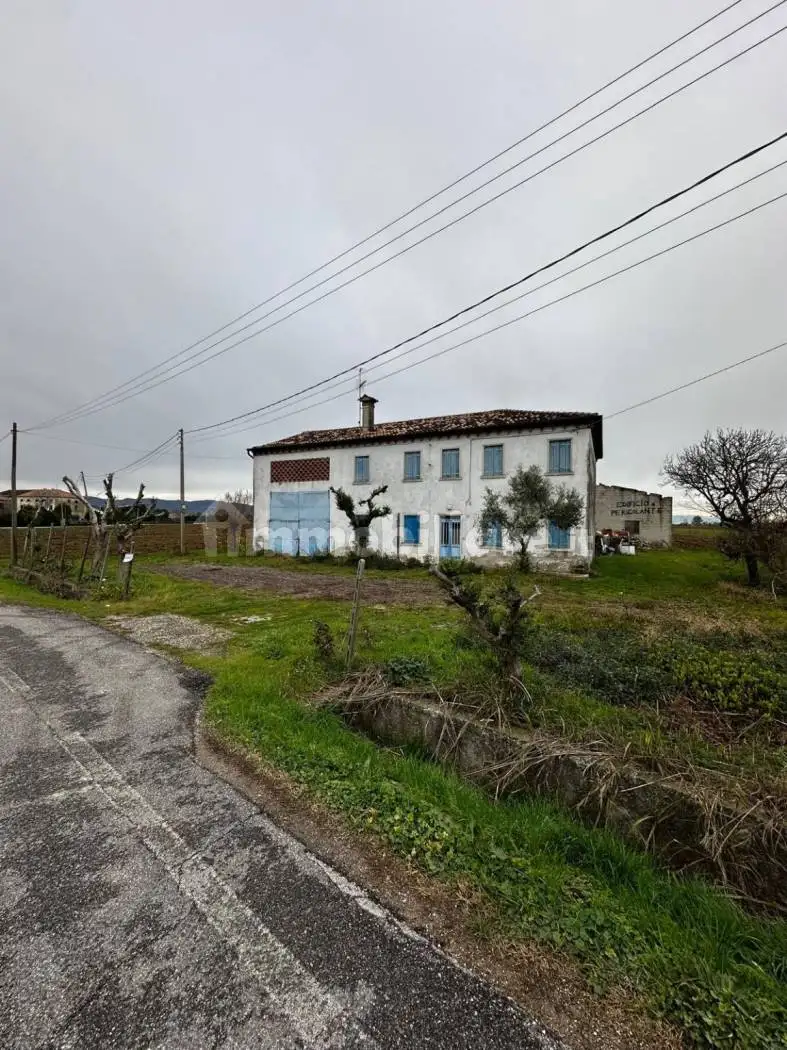 Rustico - Casale in vendita a Rovolon