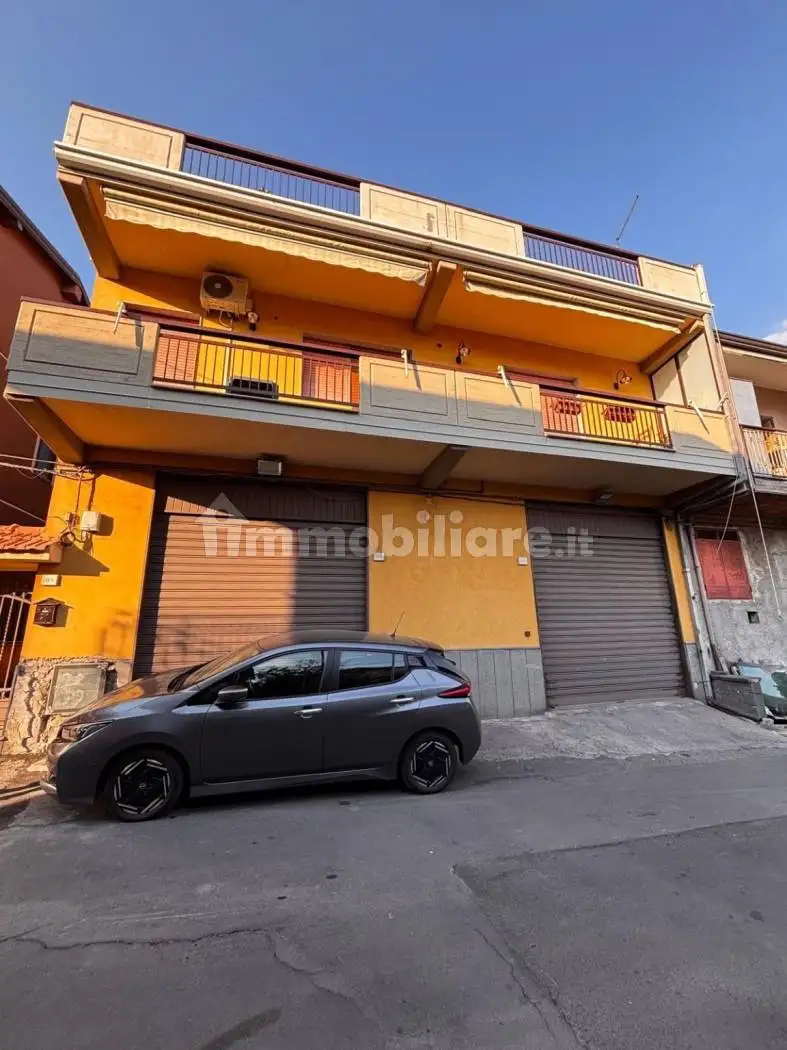 Appartamento in vendita a Santa Maria di Licodia