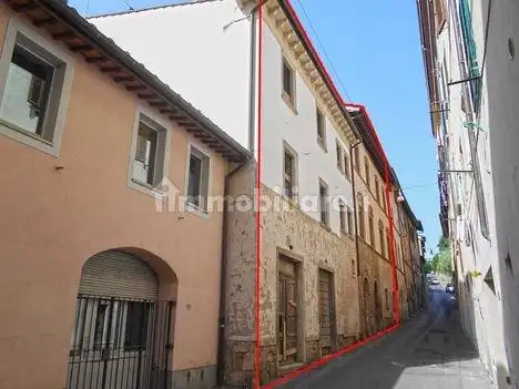 Appartamento in asta a Colle di Val d'Elsa