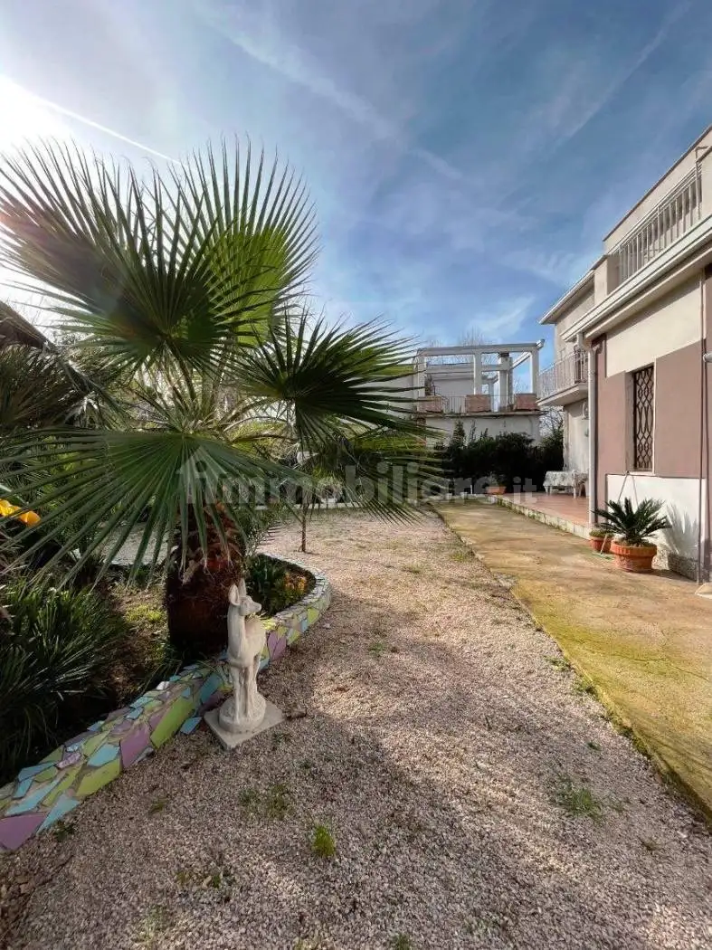 Villa unifamiliare, buono stato, 140 m², Baia Verde, Castel Volturno - foto 4