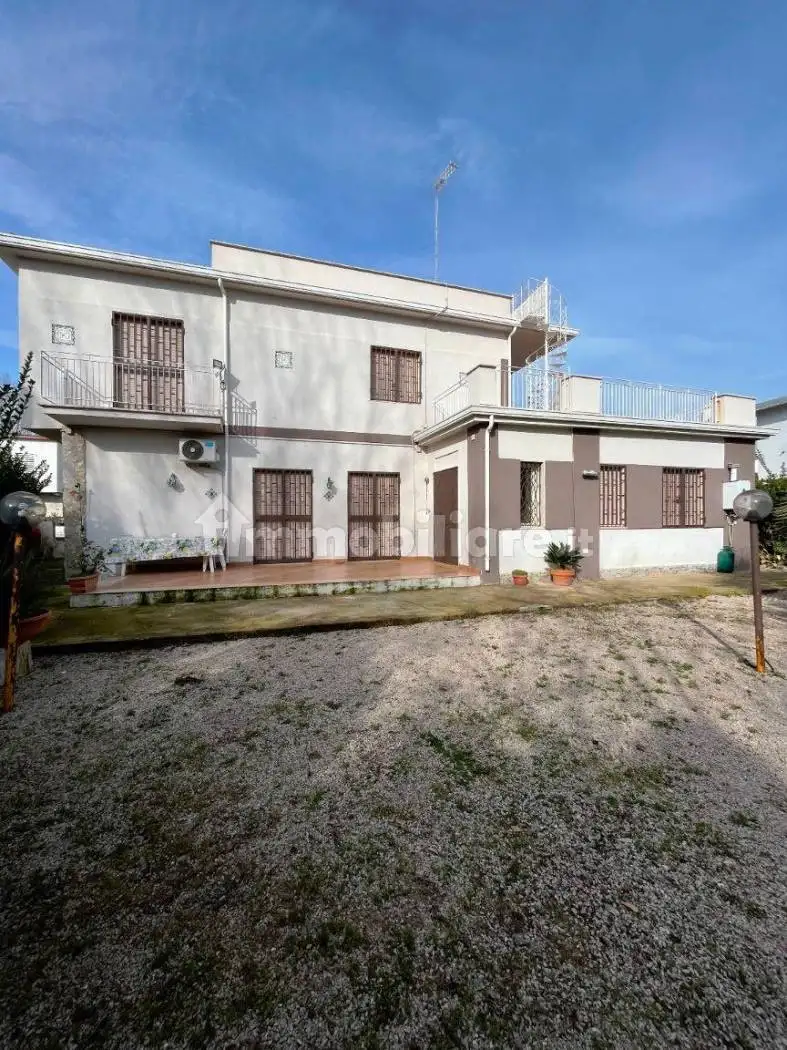 Villa unifamiliare, buono stato, 140 m², Baia Verde, Castel Volturno - foto 5