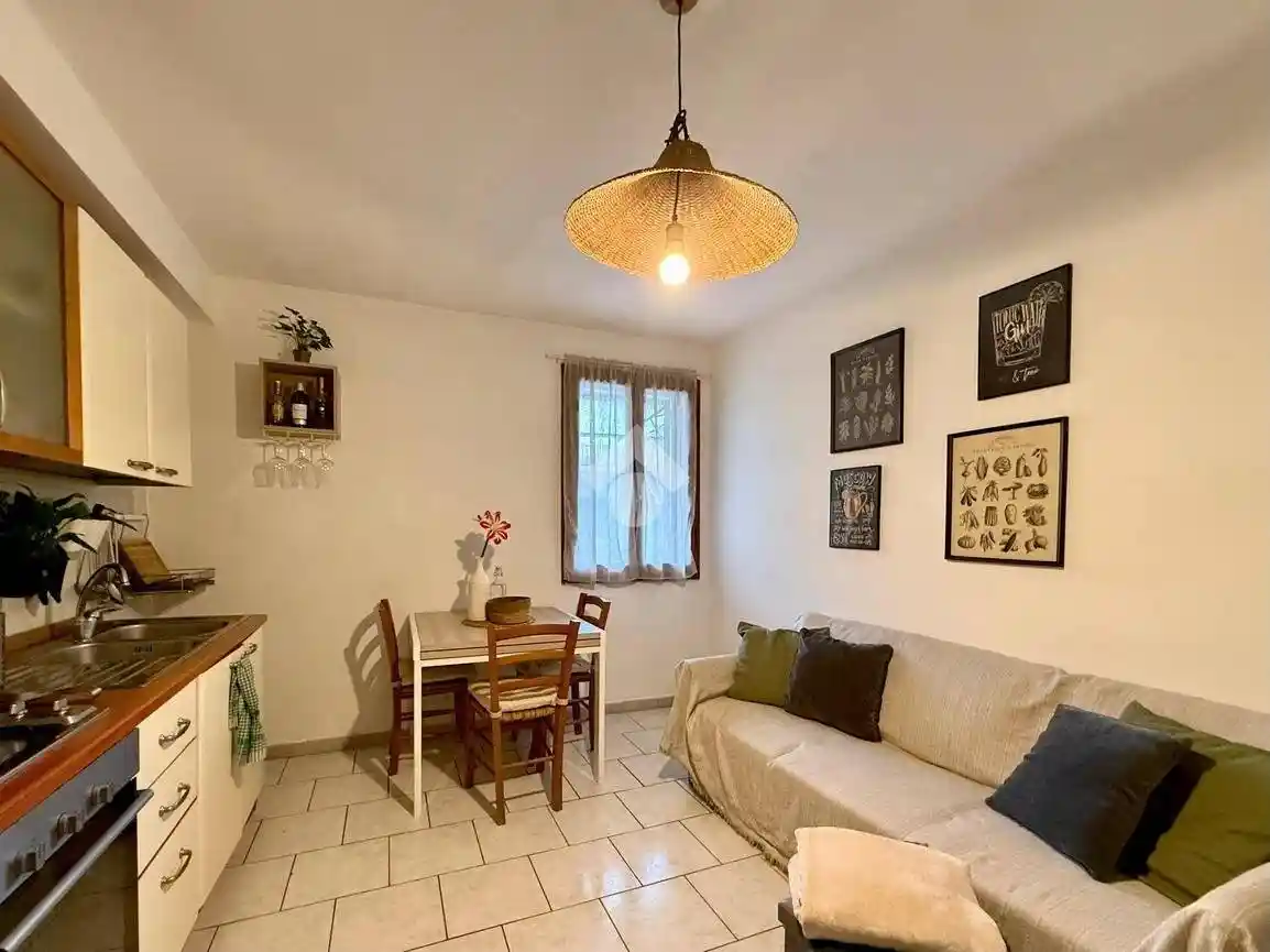 Trilocale via Benaco 44, Sant'Ippolito, Prato - foto 3