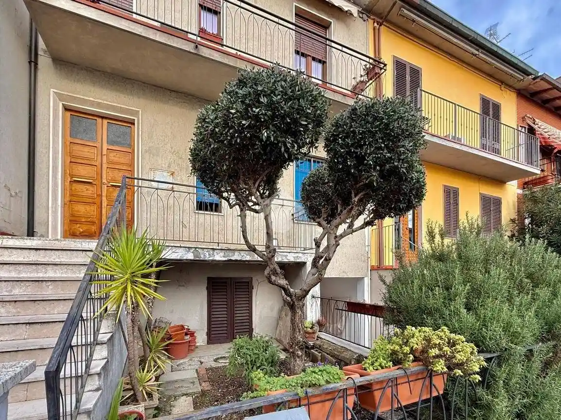 Trilocale via Benaco 44, Sant'Ippolito, Prato - foto 5