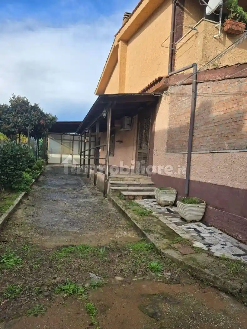 Villa bifamiliare via Lago di Como 42, Cioccati, Zucchetti, Nettuno - foto 2