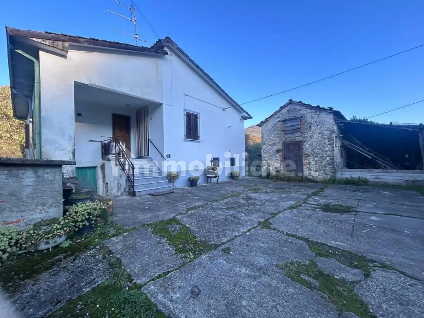 Casa indipendente in vendita a Licciana Nardi