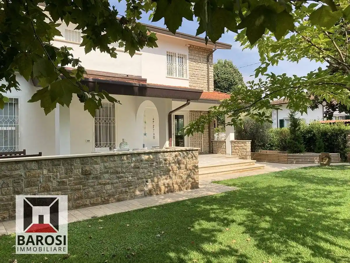 Villa in vendita a Forte dei Marmi