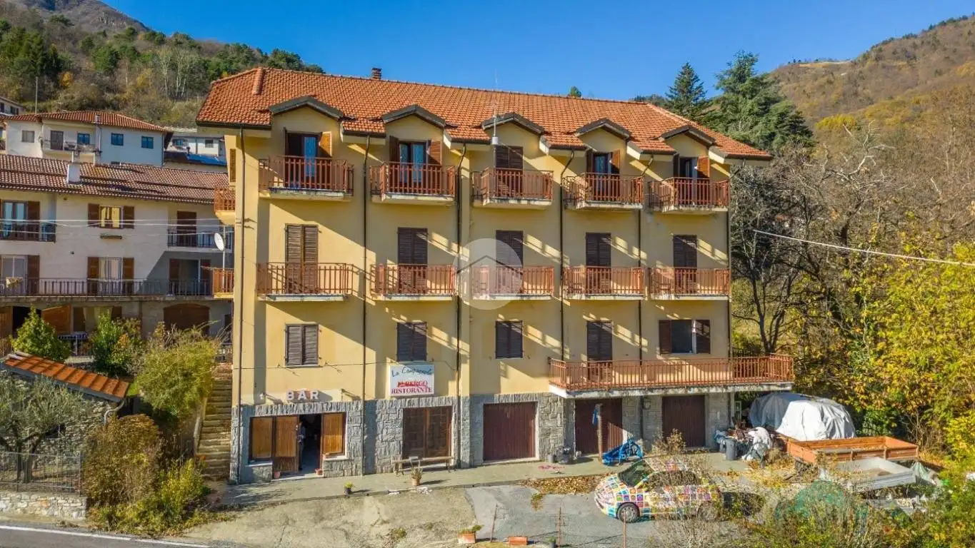 Casa indipendente in vendita a Mendatica