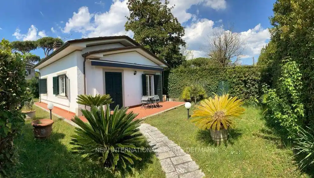 Villa in vendita a Forte dei Marmi