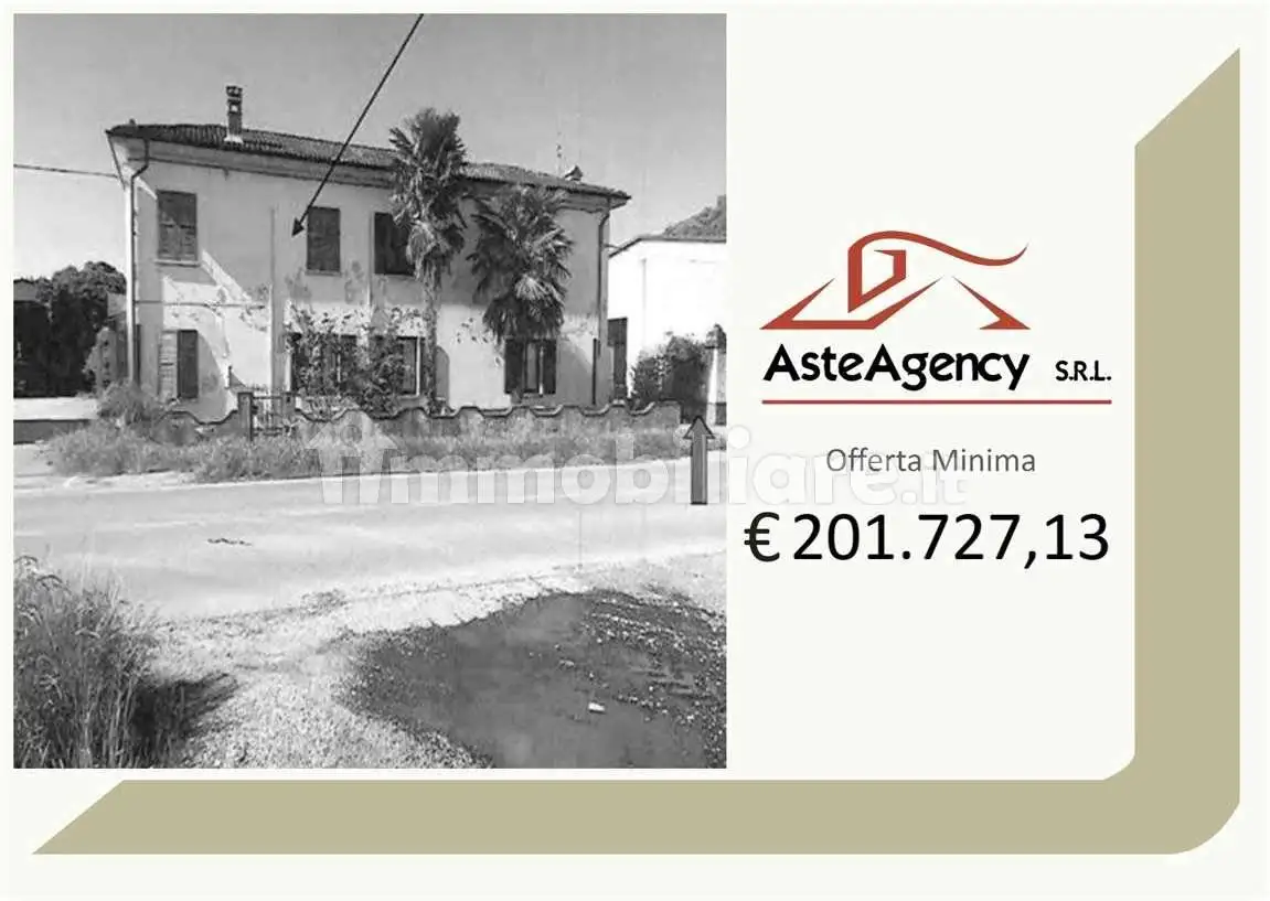 Appartamento in asta a Sesto ed Uniti