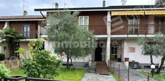 Villetta a schiera in asta a Santhià