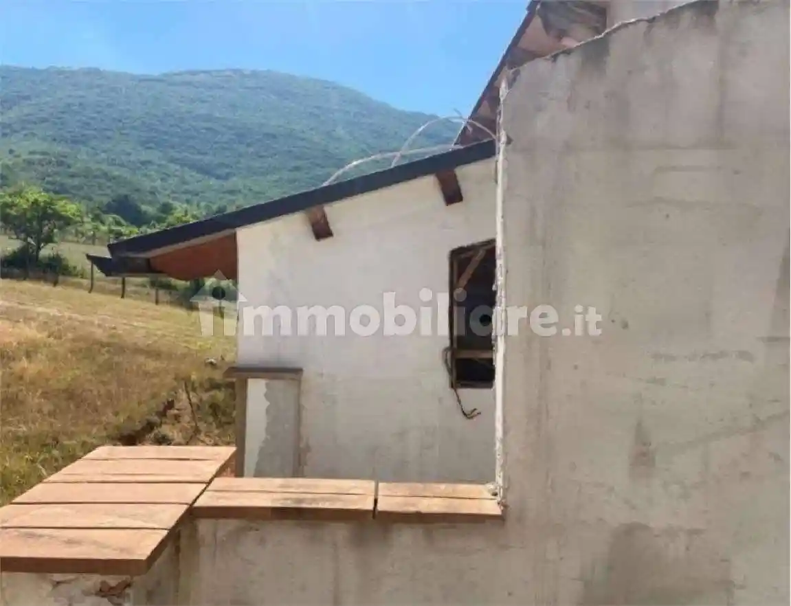 Palazzo - stabile all'asta via  San Bartolomeo, Scoppito - foto 4