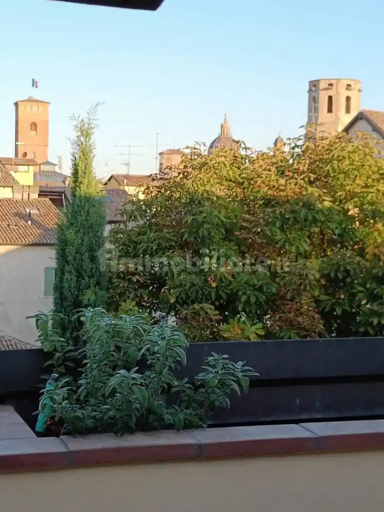 Attico ottimo stato, 120 m², Centro Storico, Reggio Emilia - foto 2